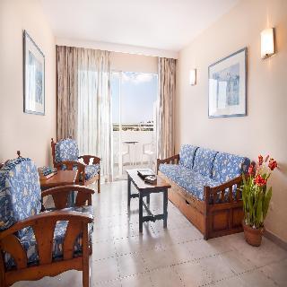 Vista Club Apartahotel 3*